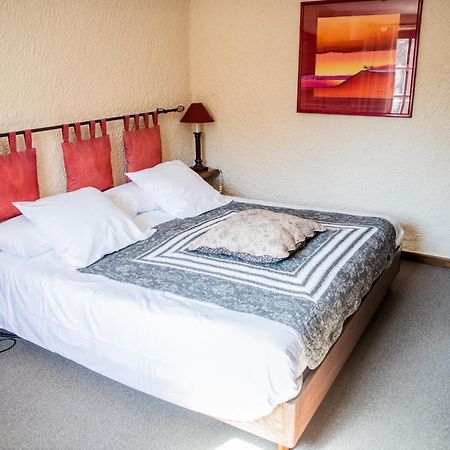 Hotel Les Ardillieres Du Pont D'Oye Habay-la-Neuve Room photo